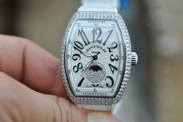 Đồng hồ Franck Muller Vanguard V32 nữ Moonphase mặt trắng viền kim cương