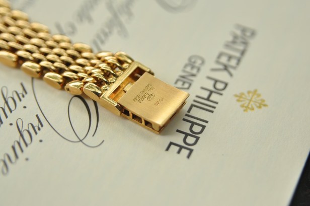Đồng hồ Patek Philippe Ellipse mặt 31 x 35mm 3738 vàng đúc nguyên khối