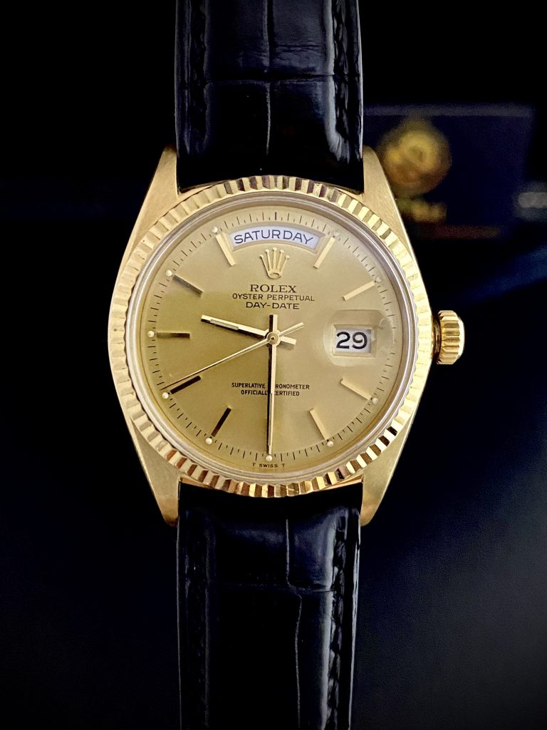 Đồng Hồ Rolex 1803 Daydate Size 36Mm Mặt Trải Tia Vàng Điểm Chỉ Giờ Vạch  Vàng Sản Xuất 1974 - 18K Authentic - Luxury Store